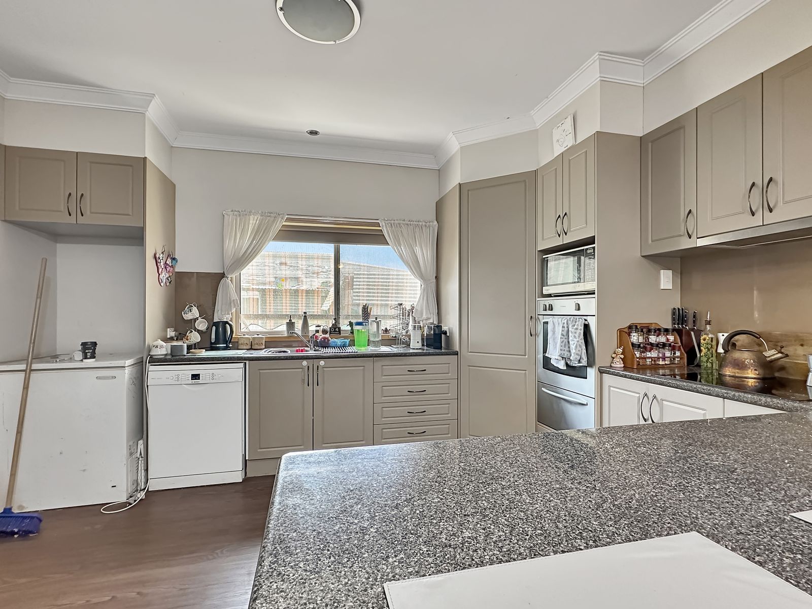63 Broadway, Dunolly VIC 3472, Dunolly - Thumbnail 2