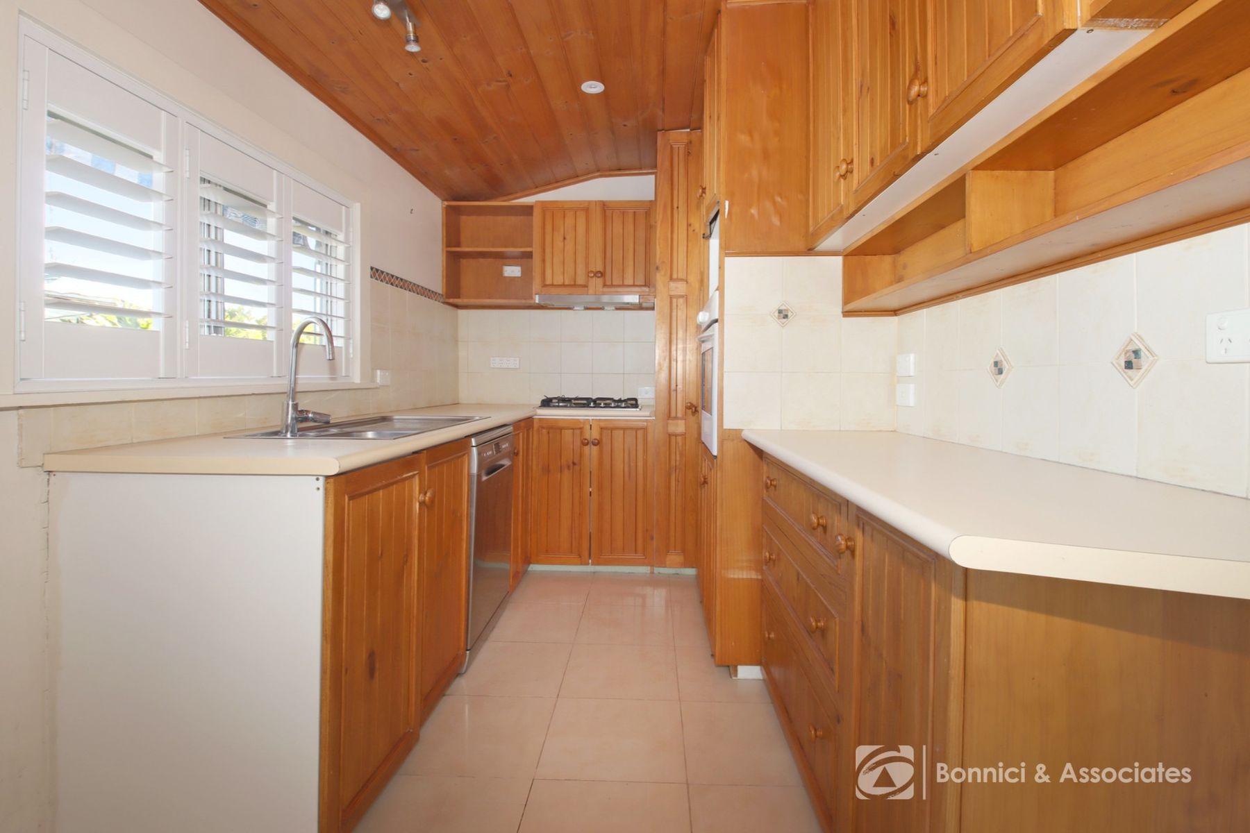 451 McDonald Road, Lavington NSW 2641, Lavington - Thumbnail 2