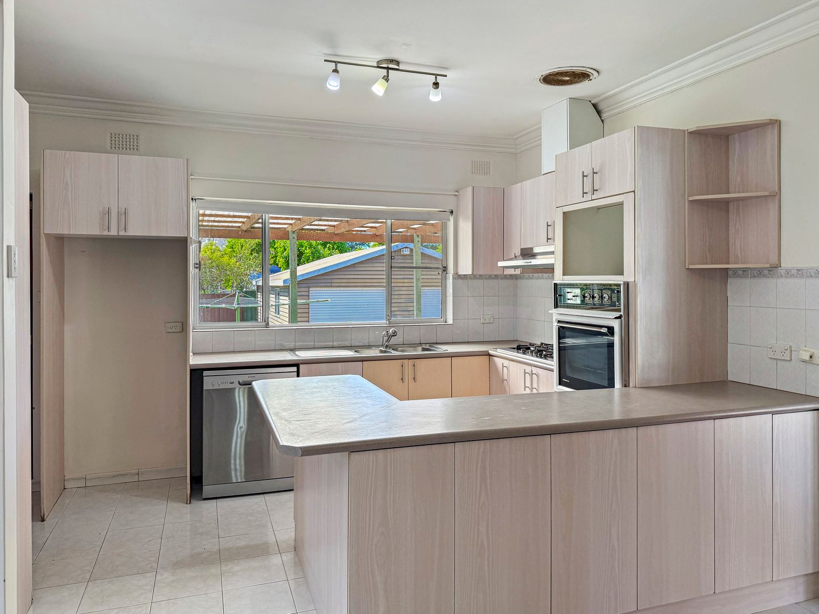 7 Baddeley Street, Padstow NSW 2211, Padstow - Thumbnail 4