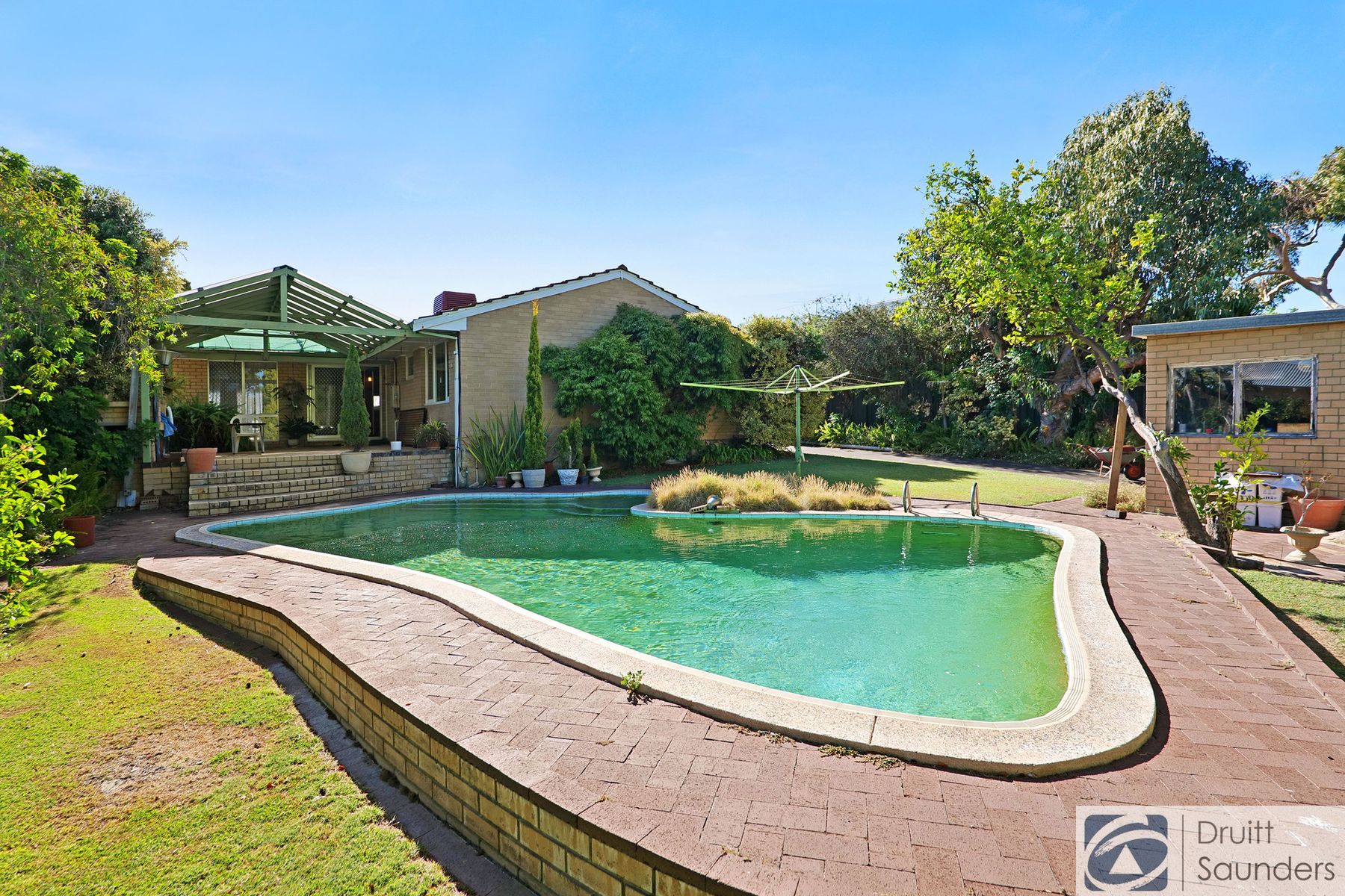 42 Castle Road, Woodlands WA 6018, Woodlands - Thumbnail 2