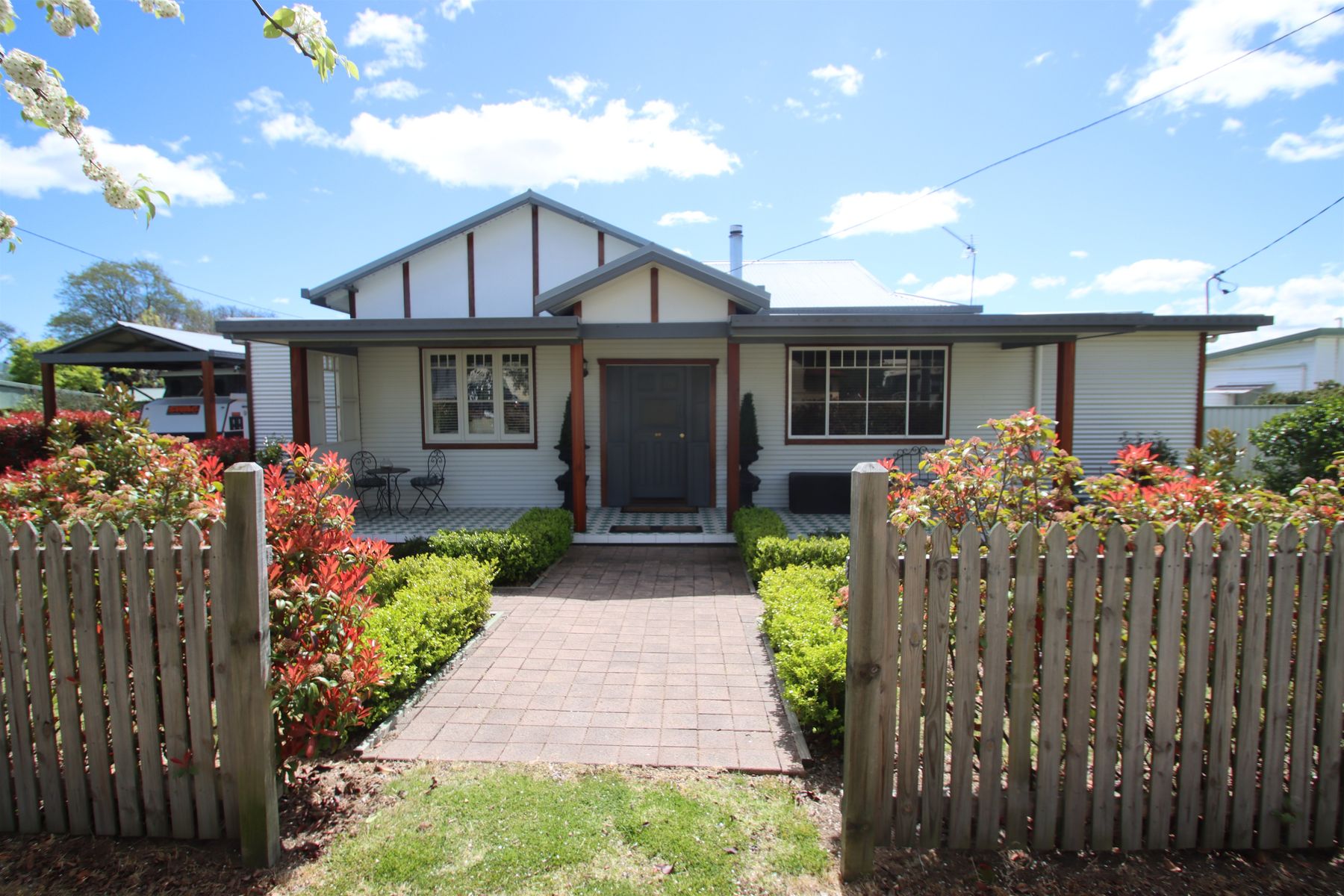 160 Manners Street, Tenterfield NSW 2372, Tenterfield - Thumbnail 2