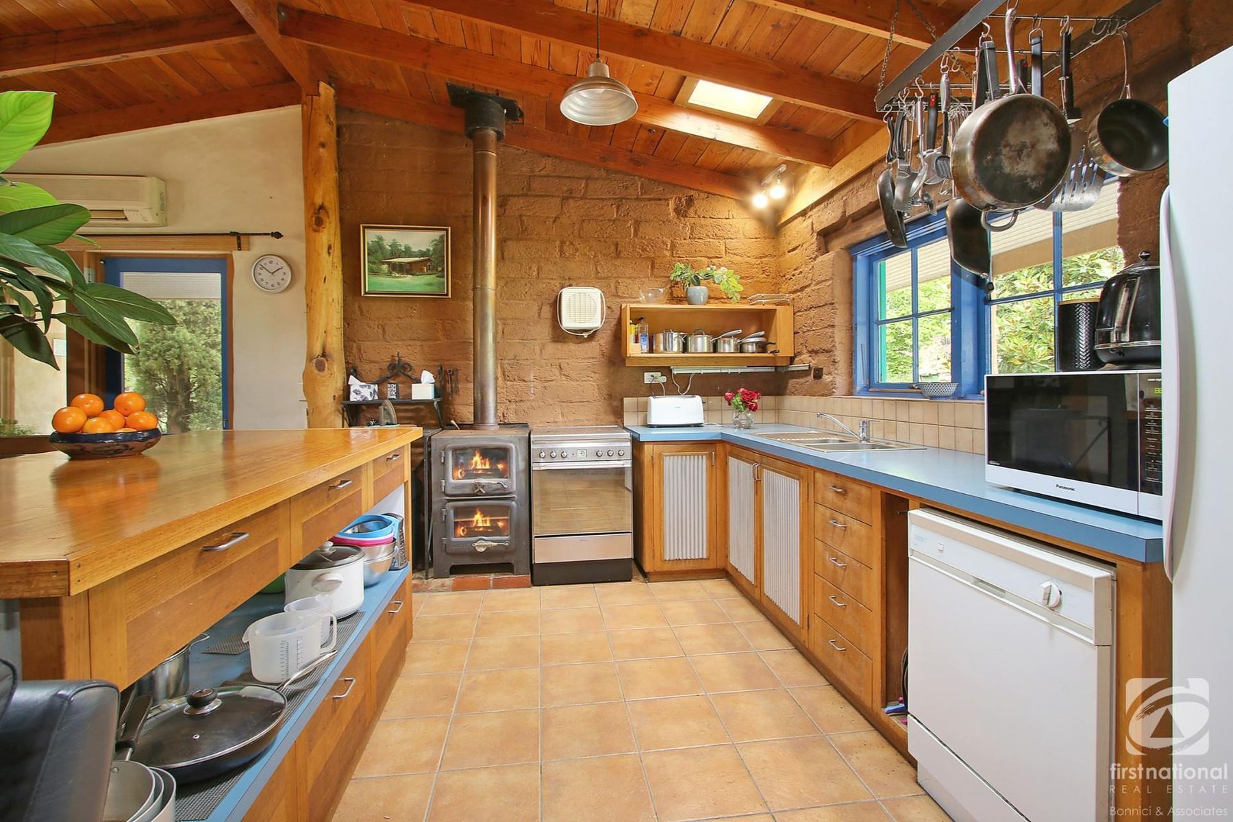 225 Myrtleford Stanley Road, Stanley VIC 3747, Stanley - Thumbnail 5