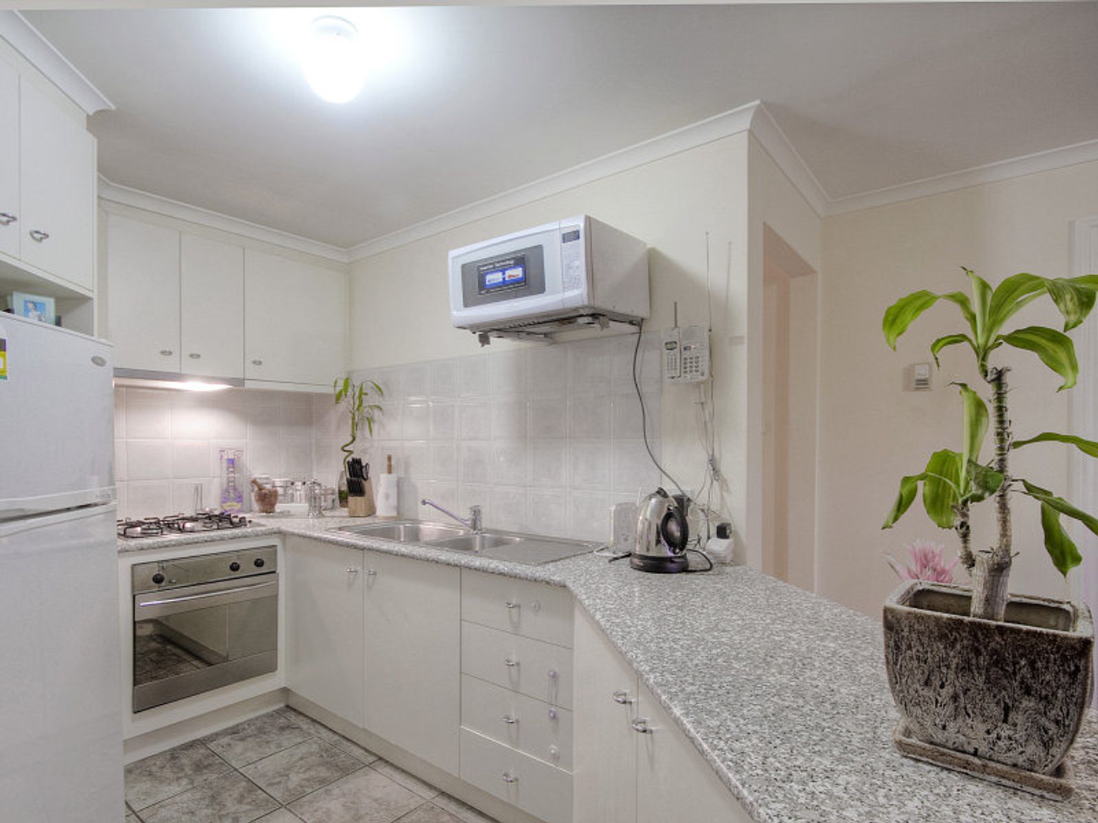 1/19 Field Avenue, Edithvale, VIC 3196, Edithvale - Thumbnail 2