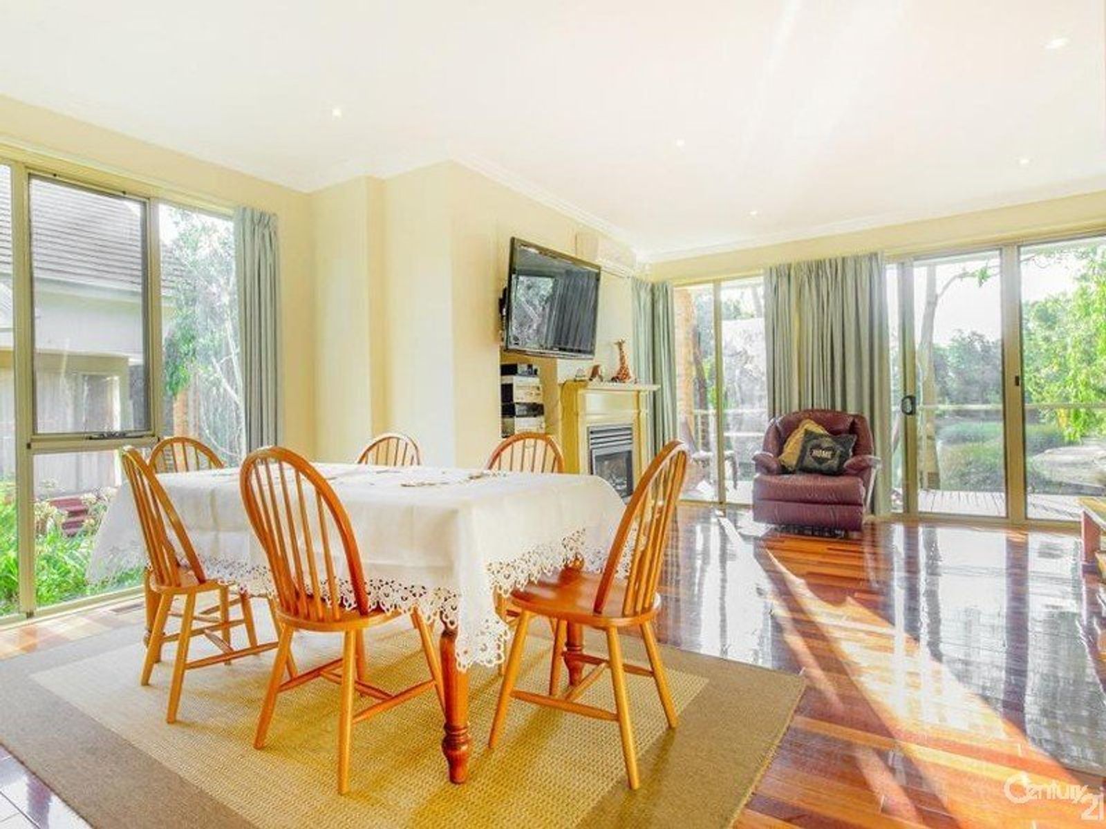 6 Lakeview Court, Glen Waverley, VIC 3150, Glen Waverley - Thumbnail 4
