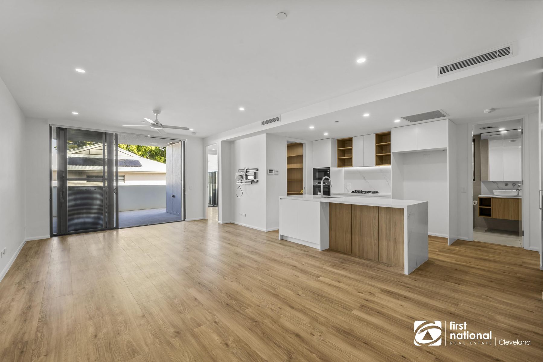 206/17 Passage Street, Cleveland QLD 4163, Cleveland - Thumbnail 4