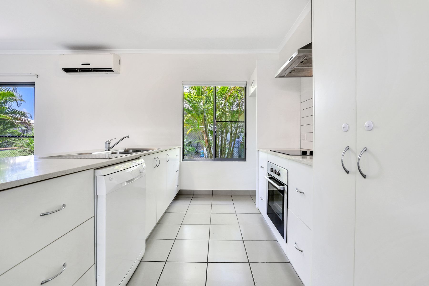 10 Mcgrath Street, Bellamack NT 0832, Bellamack - Thumbnail 3