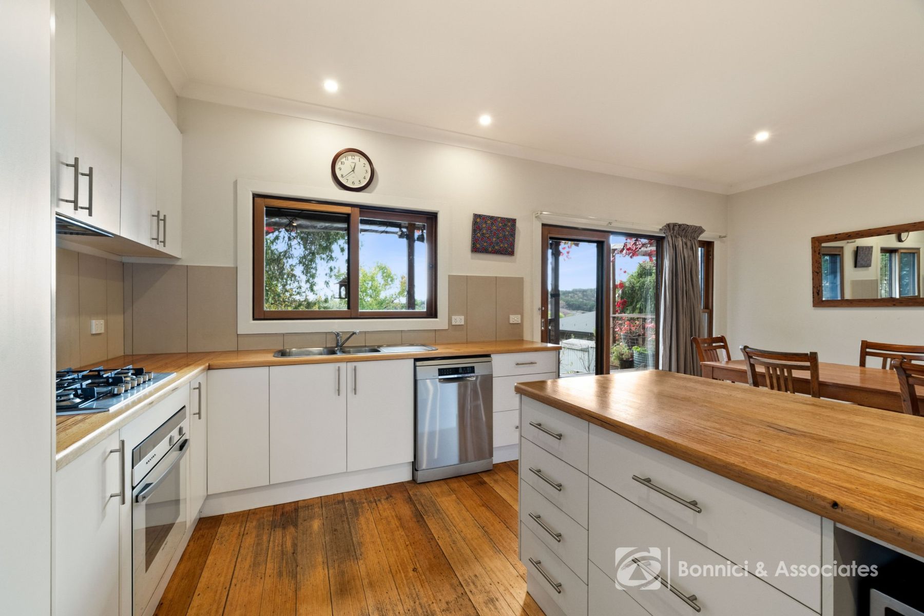 9 Last Street, Beechworth VIC 3747, Beechworth - Thumbnail 6