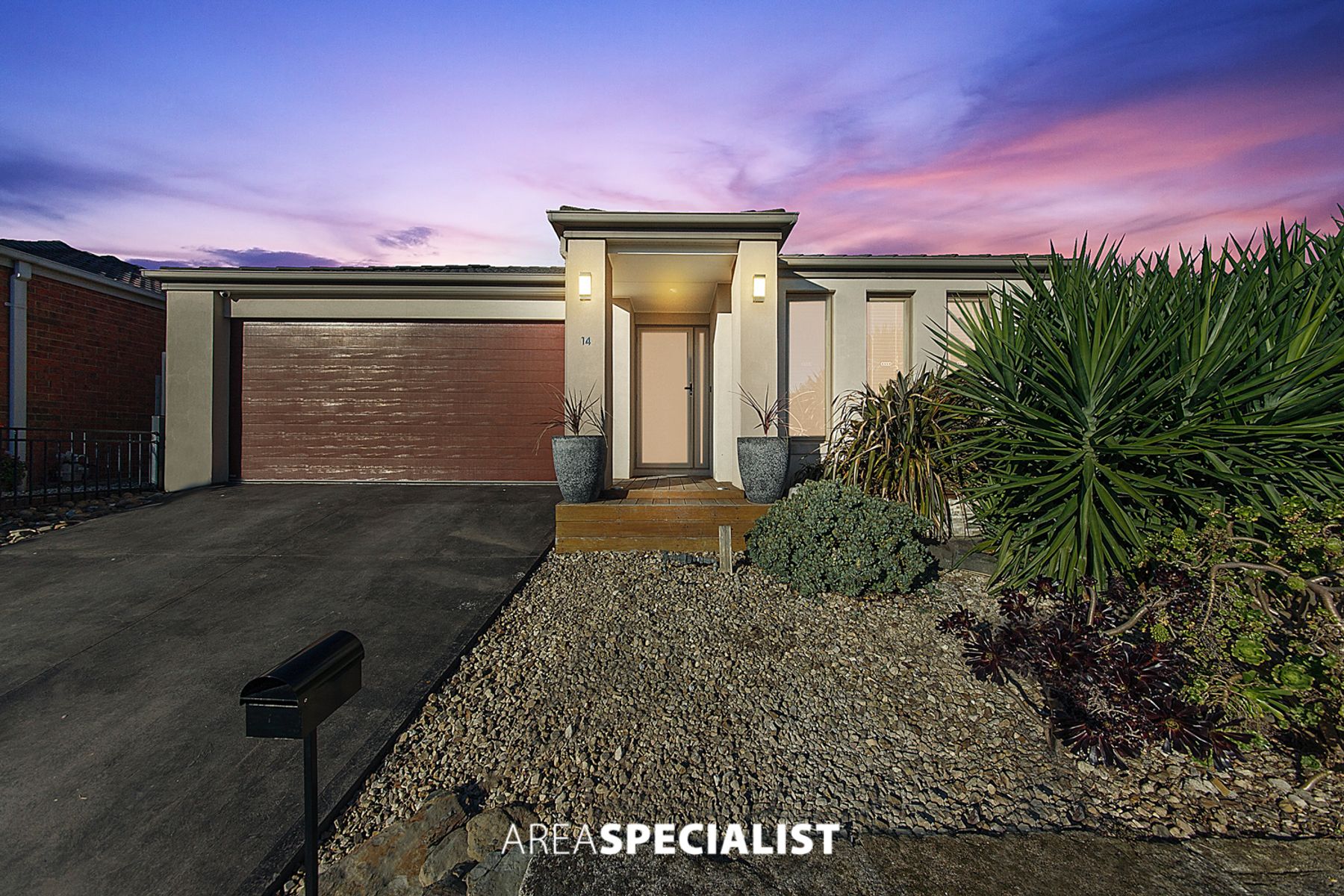 14 Huron Parkway, Pakenham, VIC 3810, Pakenham - Thumbnail 2