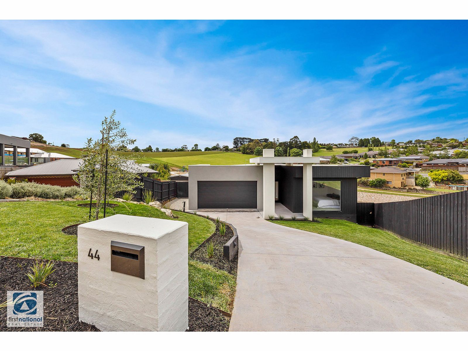 44 Myrtle Crescent, Warragul, VIC 3820, Warragul - Thumbnail 3