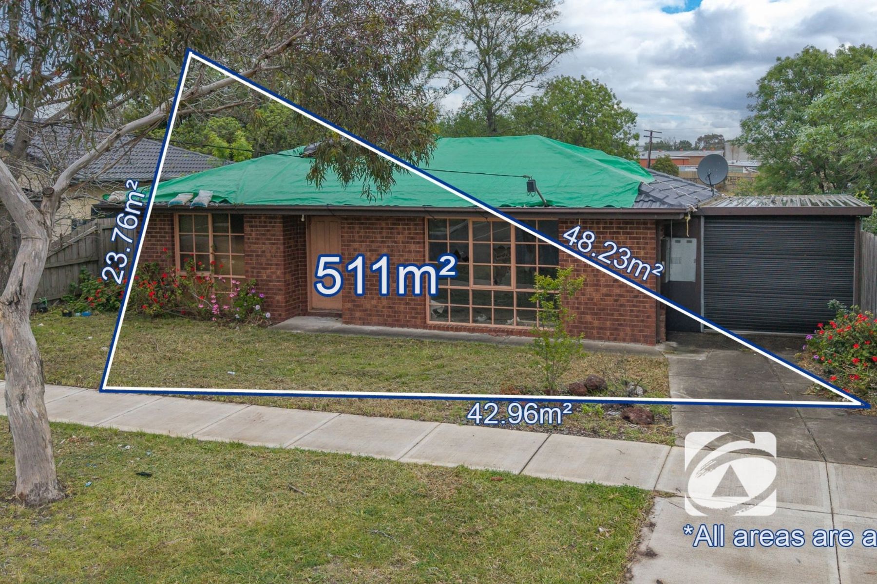 1/2 Latrobe Street, Cranbourne VIC 3977, Cranbourne - Thumbnail 2