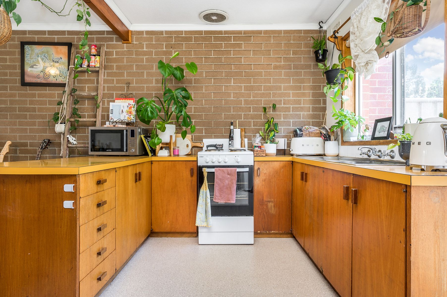 2/13 Weeroona Avenue, North Bendigo, VIC 3550, North Bendigo - Thumbnail 2