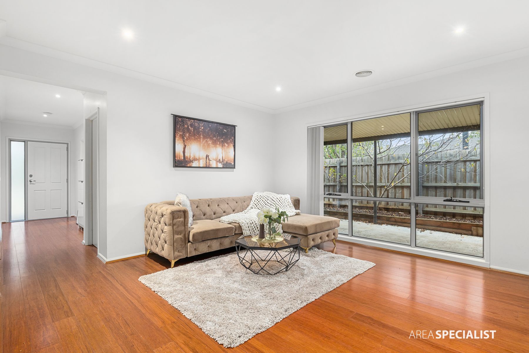 14 Concorde Avenue, Fraser Rise, Fraser Rise - Thumbnail 8