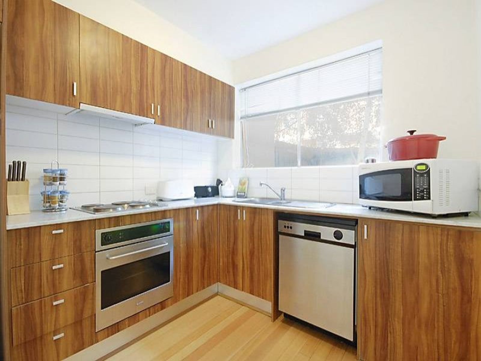 15/556 Moreland Road, Brunswick West - Thumbnail 3
