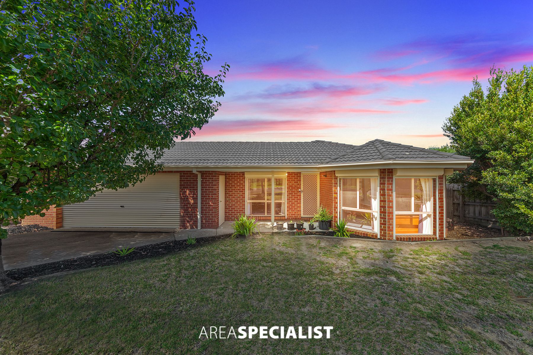 194 Racecourse Road, Pakenham, VIC 3810, Pakenham - Thumbnail 2