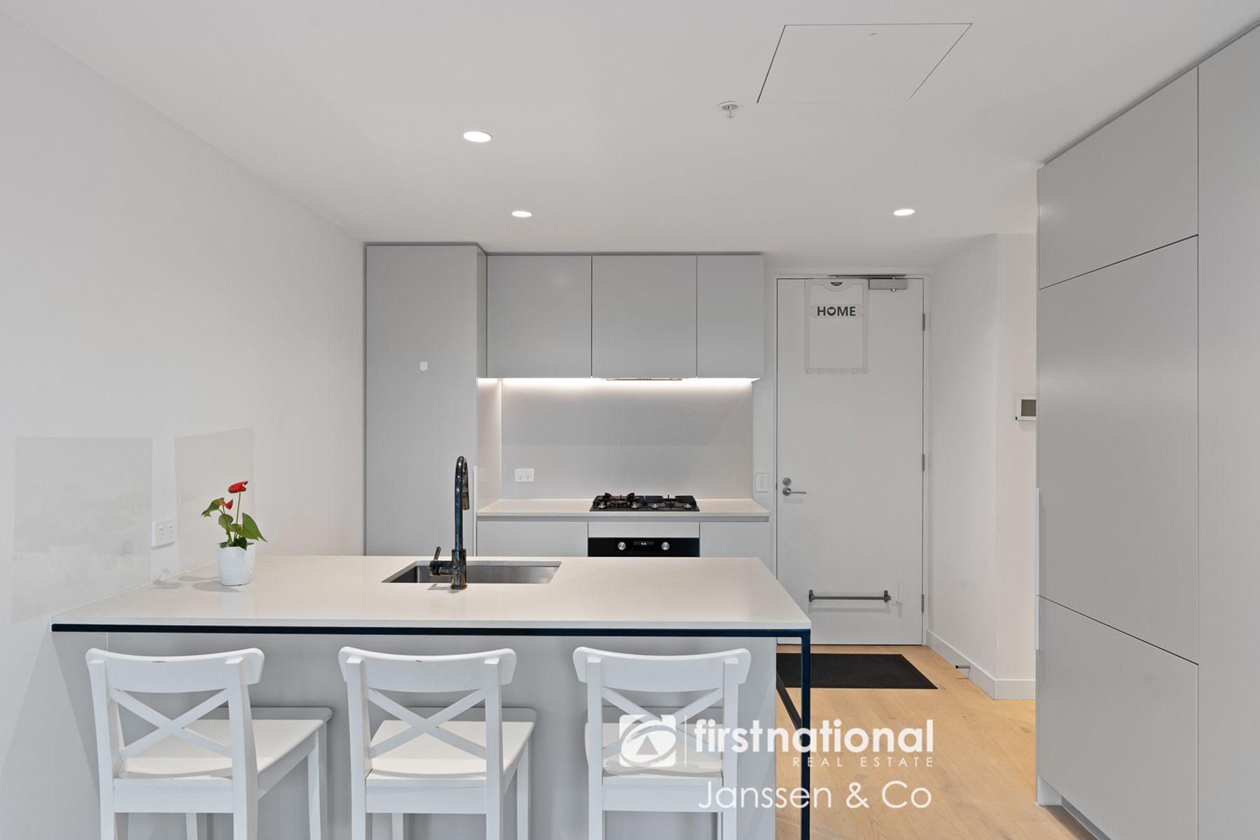 208/41 Bank Street, South Melbourne VIC 3205, South Melbourne - Thumbnail 2