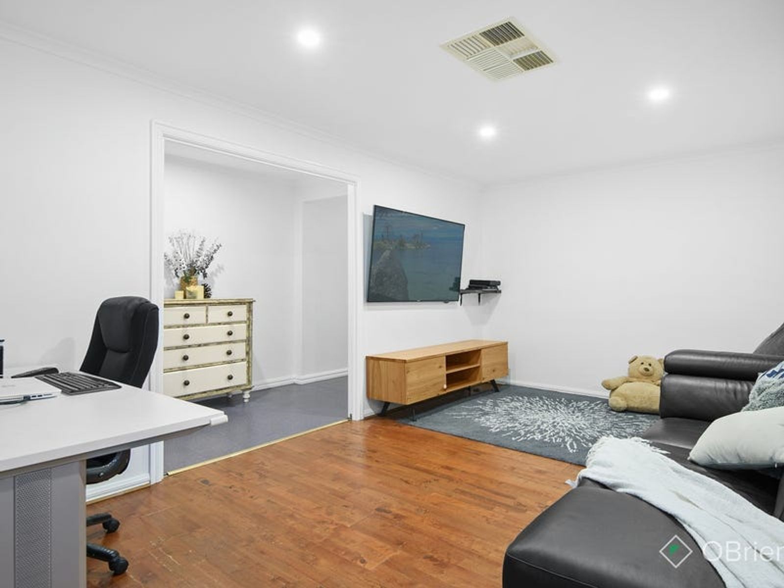 9 Rossiter Avenue, Endeavour Hills, VIC 3802, Endeavour Hills - Thumbnail 4