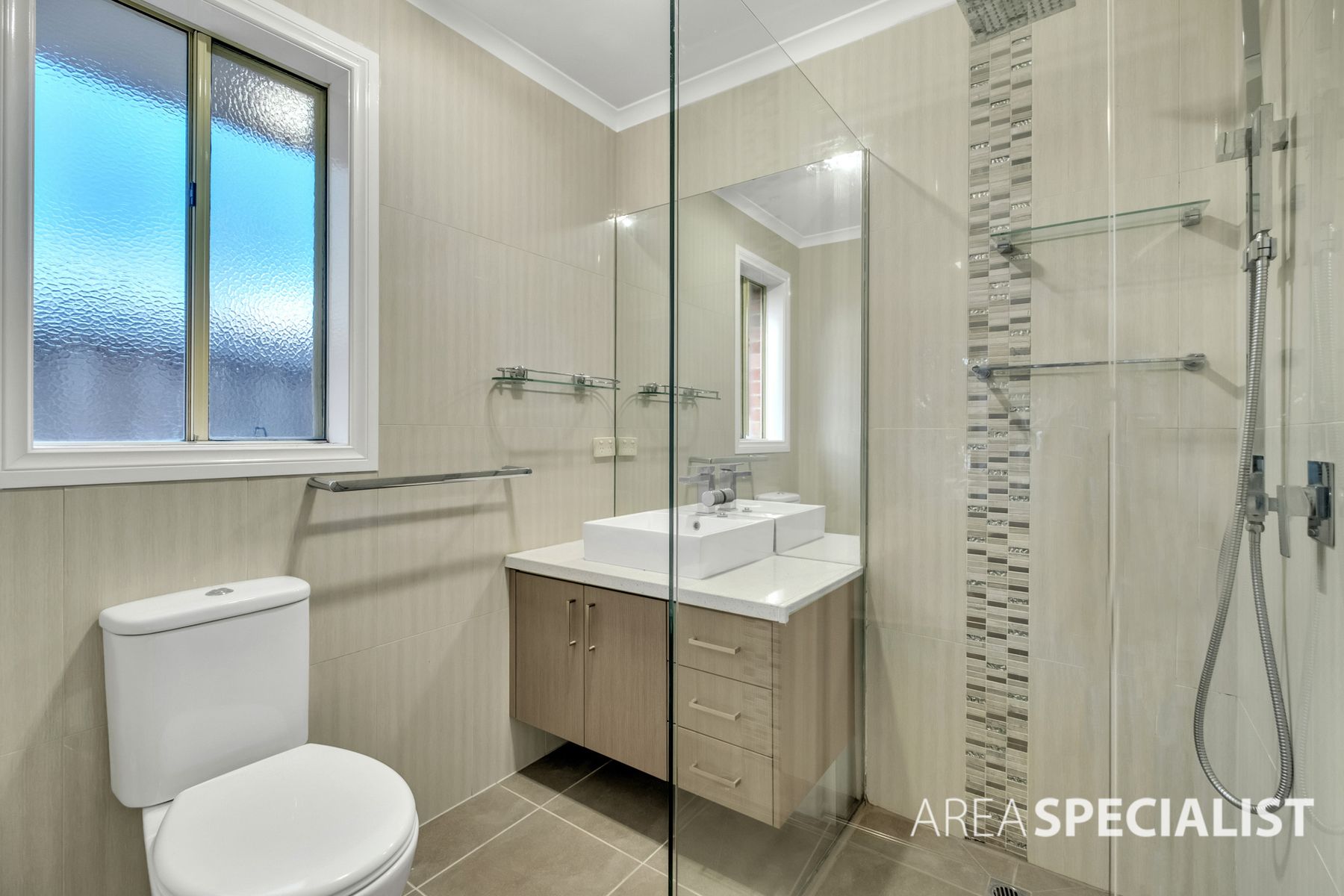 17 Oakland Drive, Hampton Park, VIC 3976, Hampton Park - Thumbnail 8
