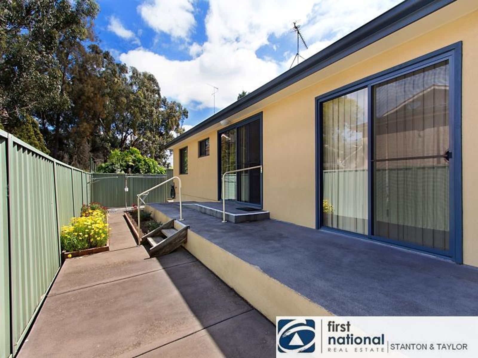 6/90 Lethbridge  Street, Penrith - Thumbnail 2