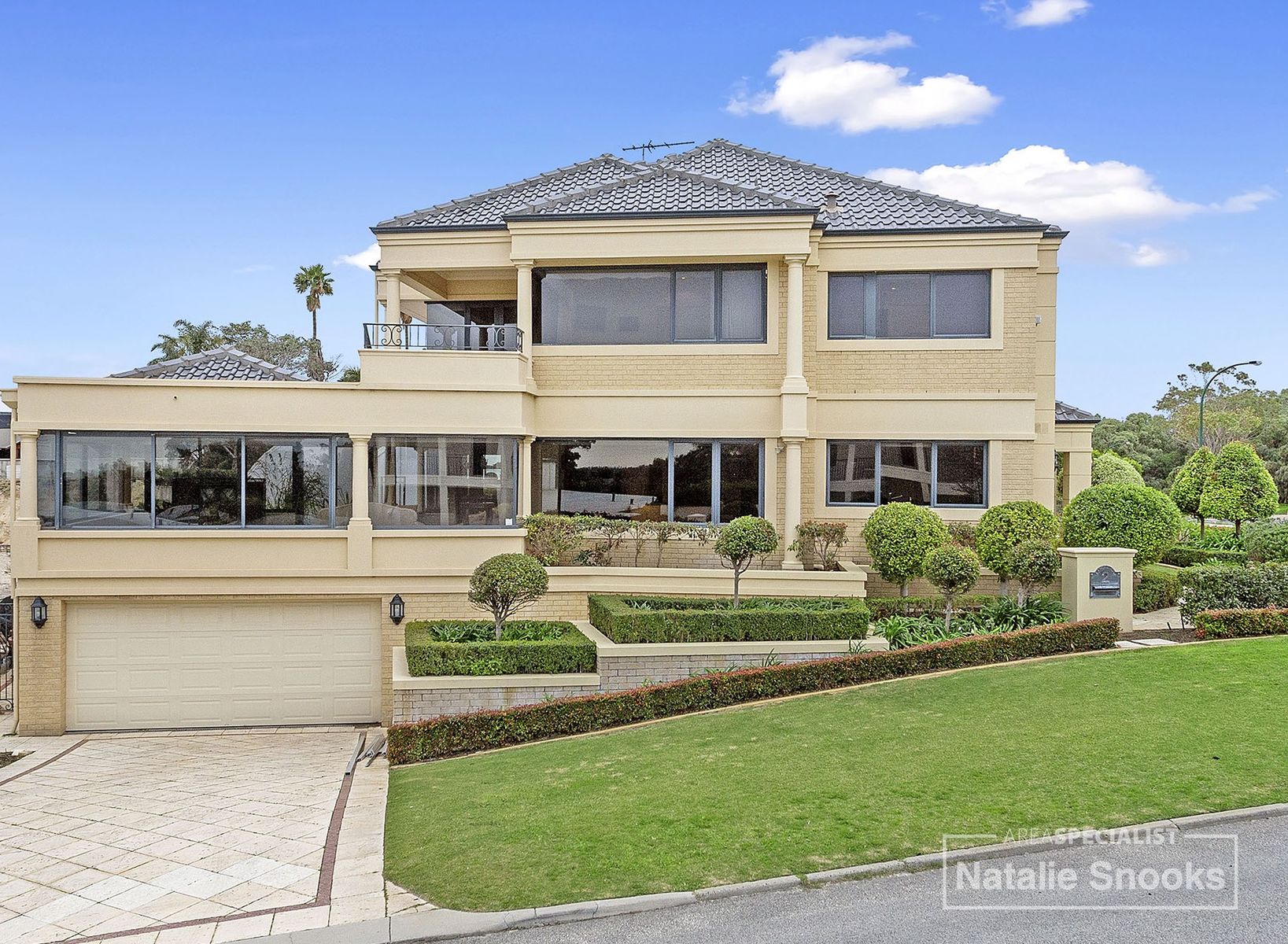 2 Banool Crescent, City Beach, WA 6015, City Beach - Thumbnail 3
