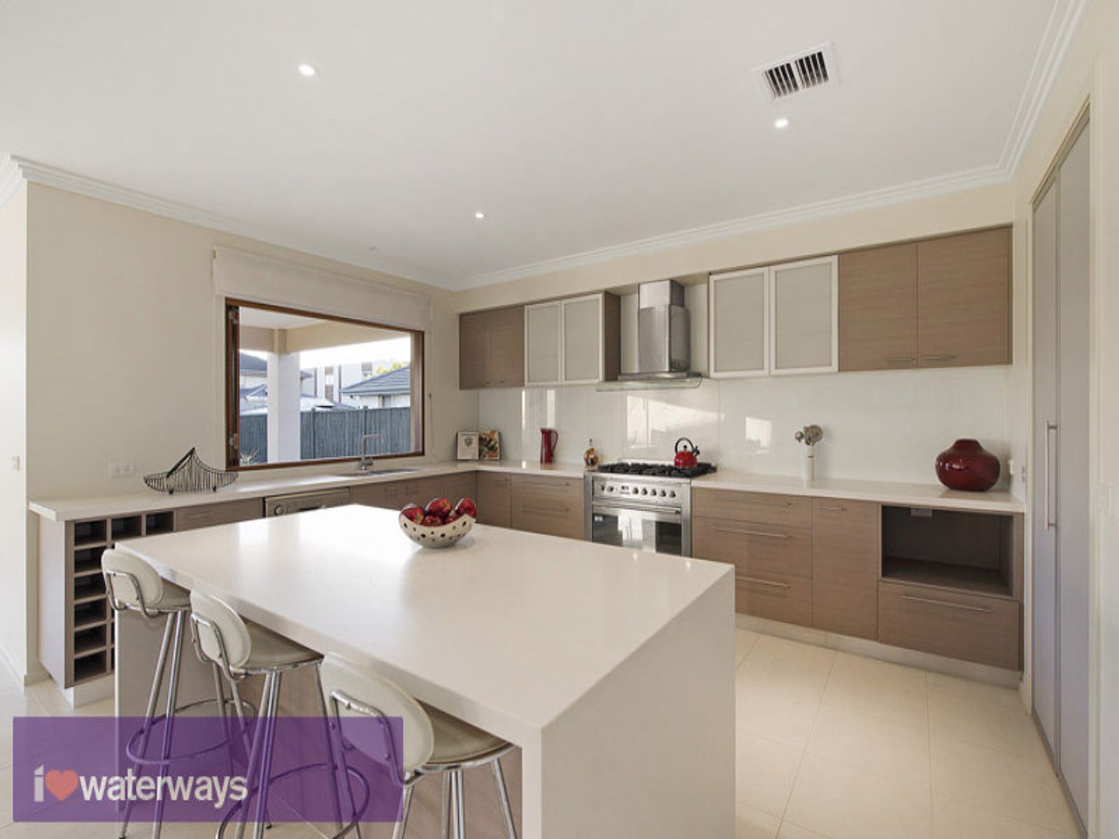 52 Island Point Avenue, Waterways, VIC 3195, Waterways - Thumbnail 2