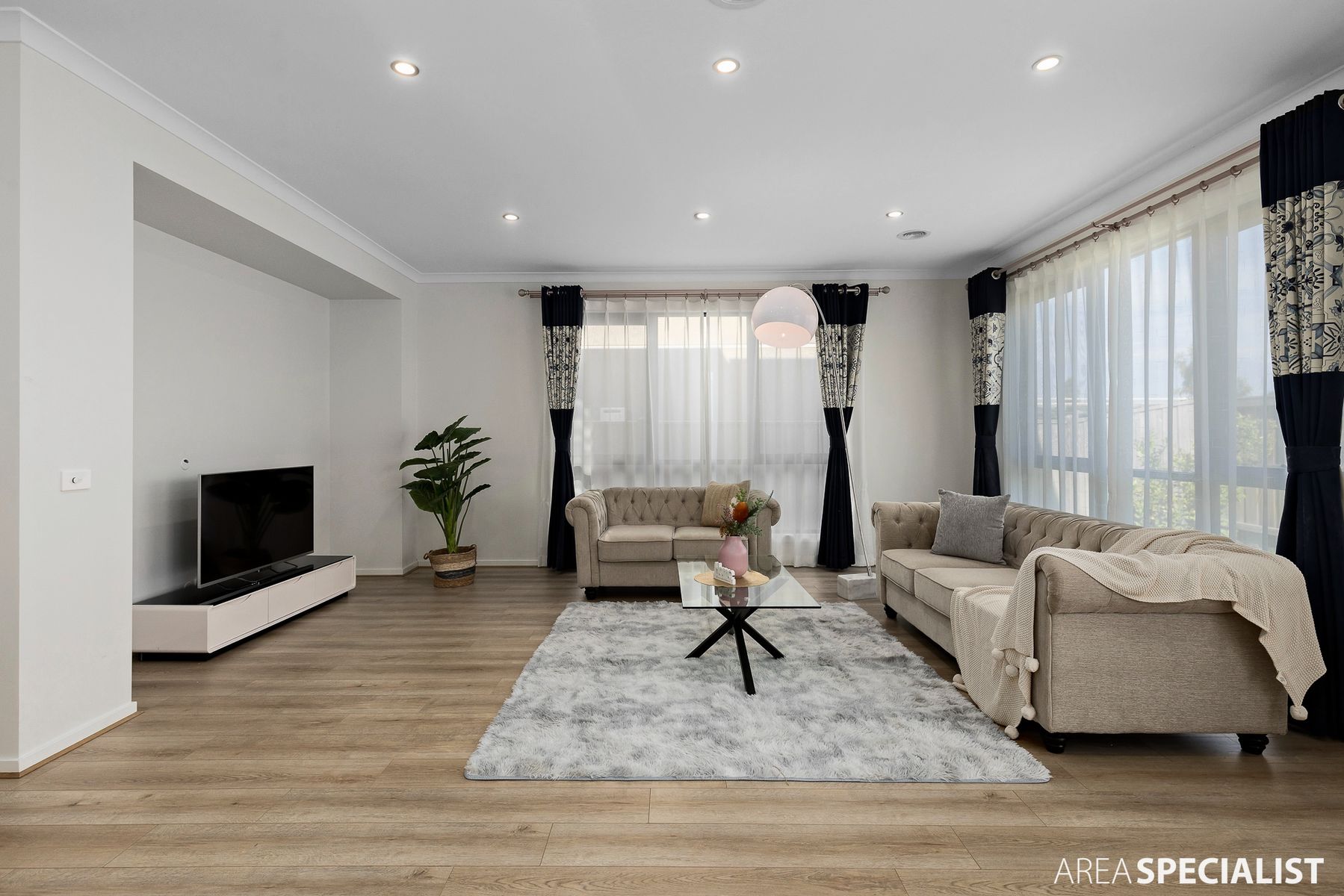 72 Ambassador Crescent, Point Cook, VIC 3030, Point Cook - Thumbnail 5