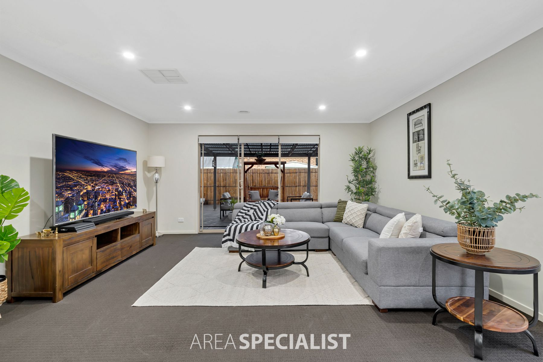 50 Ardent Crescent, Cranbourne East, VIC 3977, Cranbourne East - Thumbnail 3