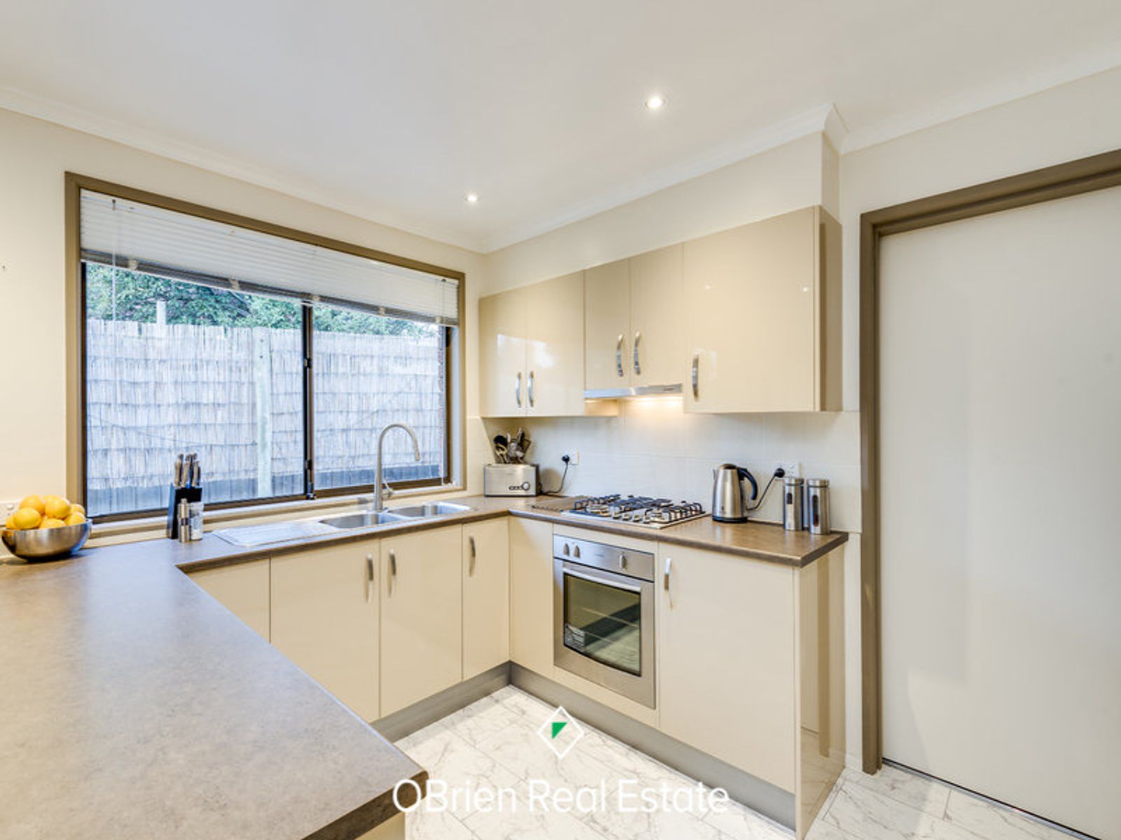 3 Salicina Court, Endeavour Hills, VIC 3802, Endeavour Hills - Thumbnail 5