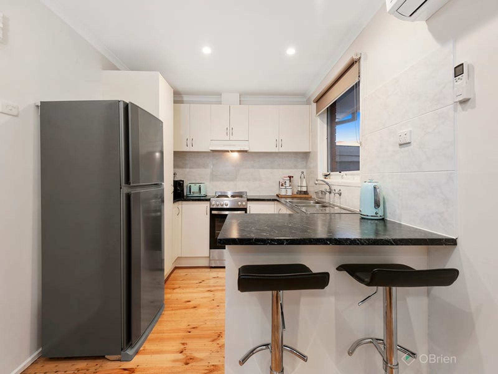 4 David Collins Drive, Endeavour Hills, VIC 3802, Endeavour Hills - Thumbnail 3