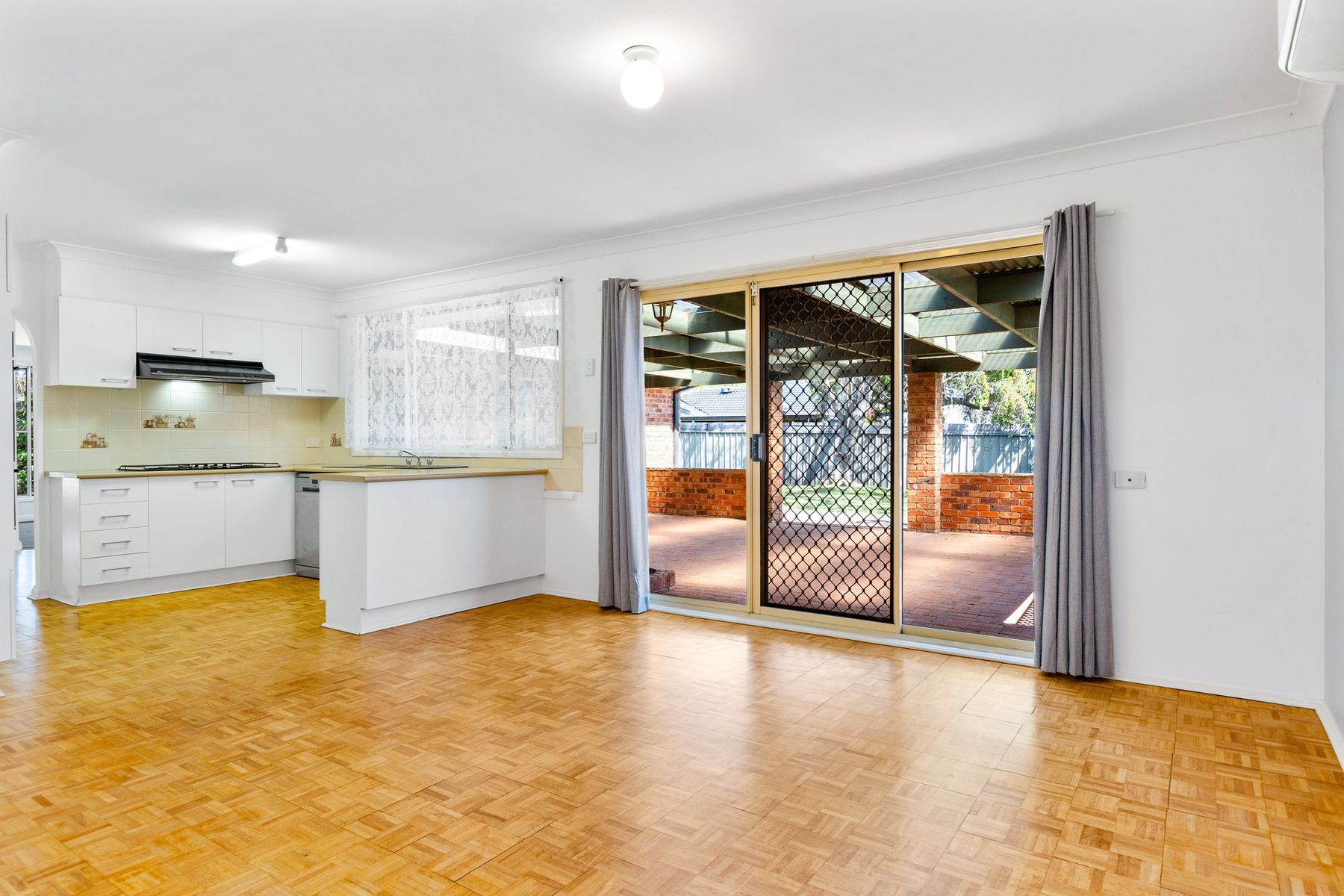 7 Palomino Road, Emu Heights, NSW 2750, Emu Heights - Thumbnail 2
