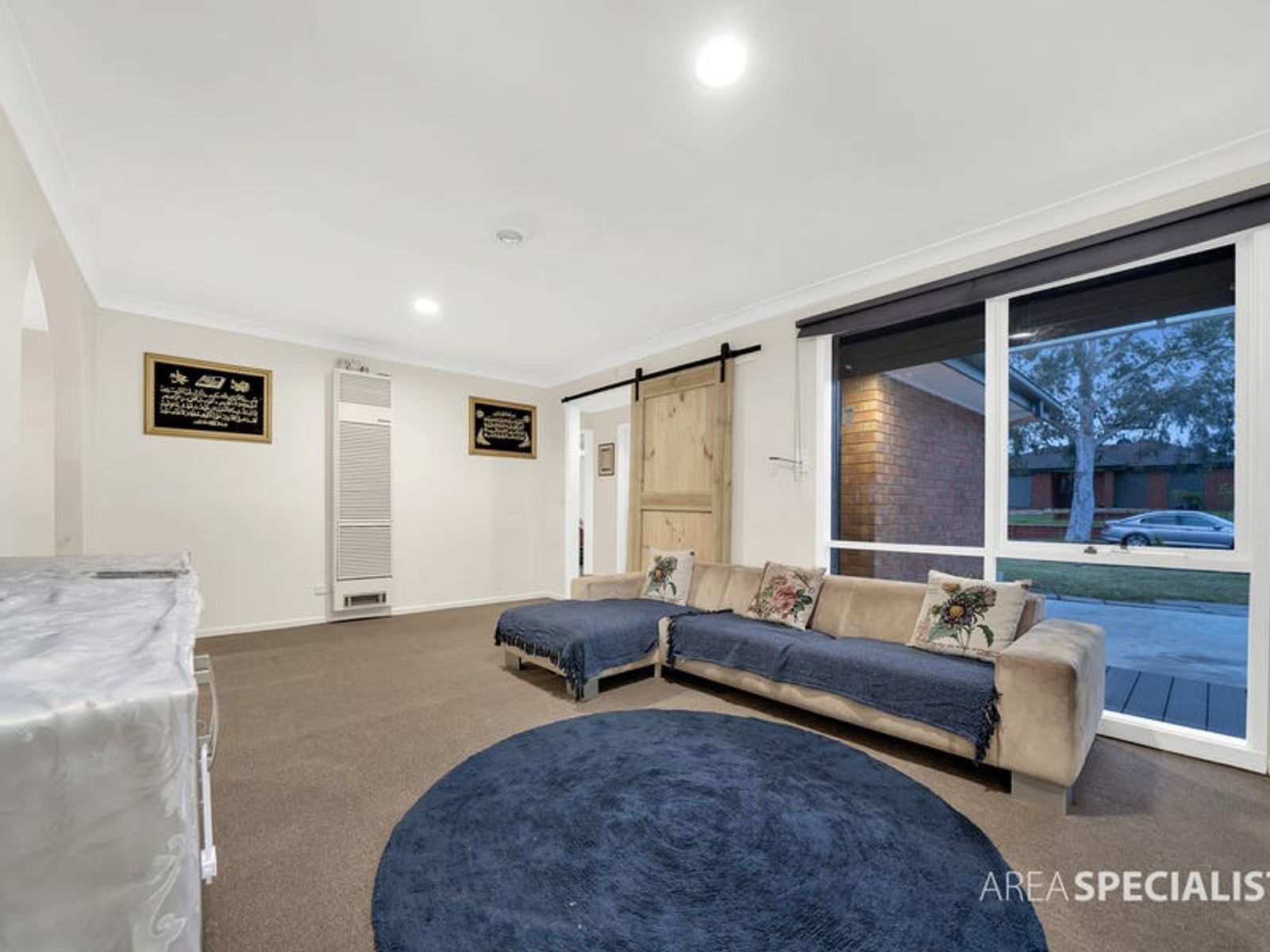 2 Lesley Drive, Hampton Park, VIC 3976, Hampton Park - Thumbnail 3