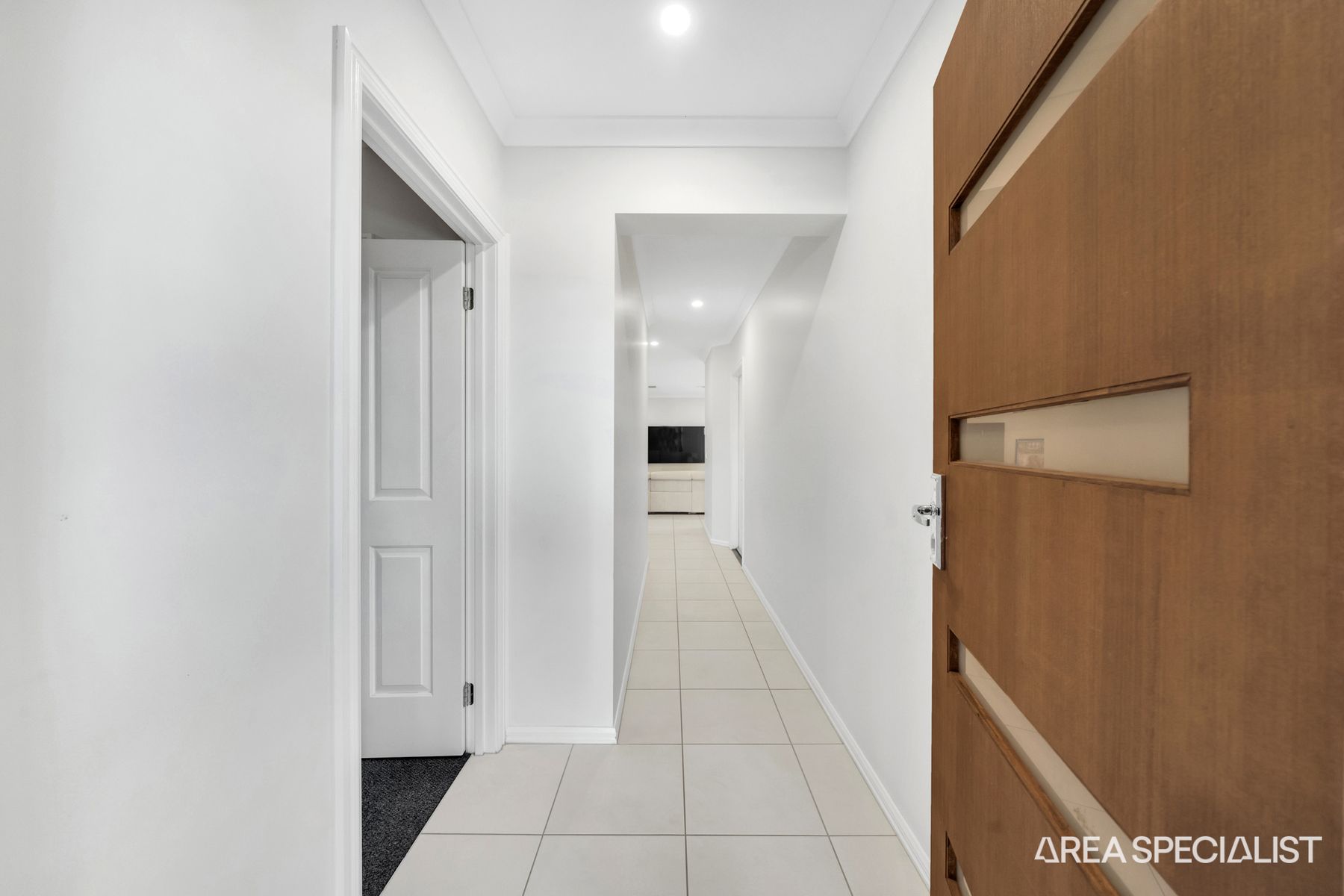 7 Bingham Circuit, Thornhill Park, VIC 3335, Thornhill Park - Thumbnail 3