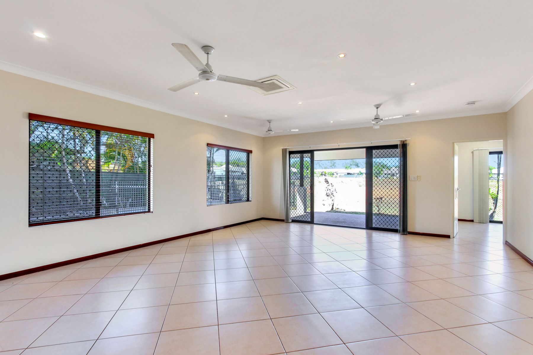 42 Liddy Crescent, Farrar, NT 0830, Farrar - Thumbnail 6