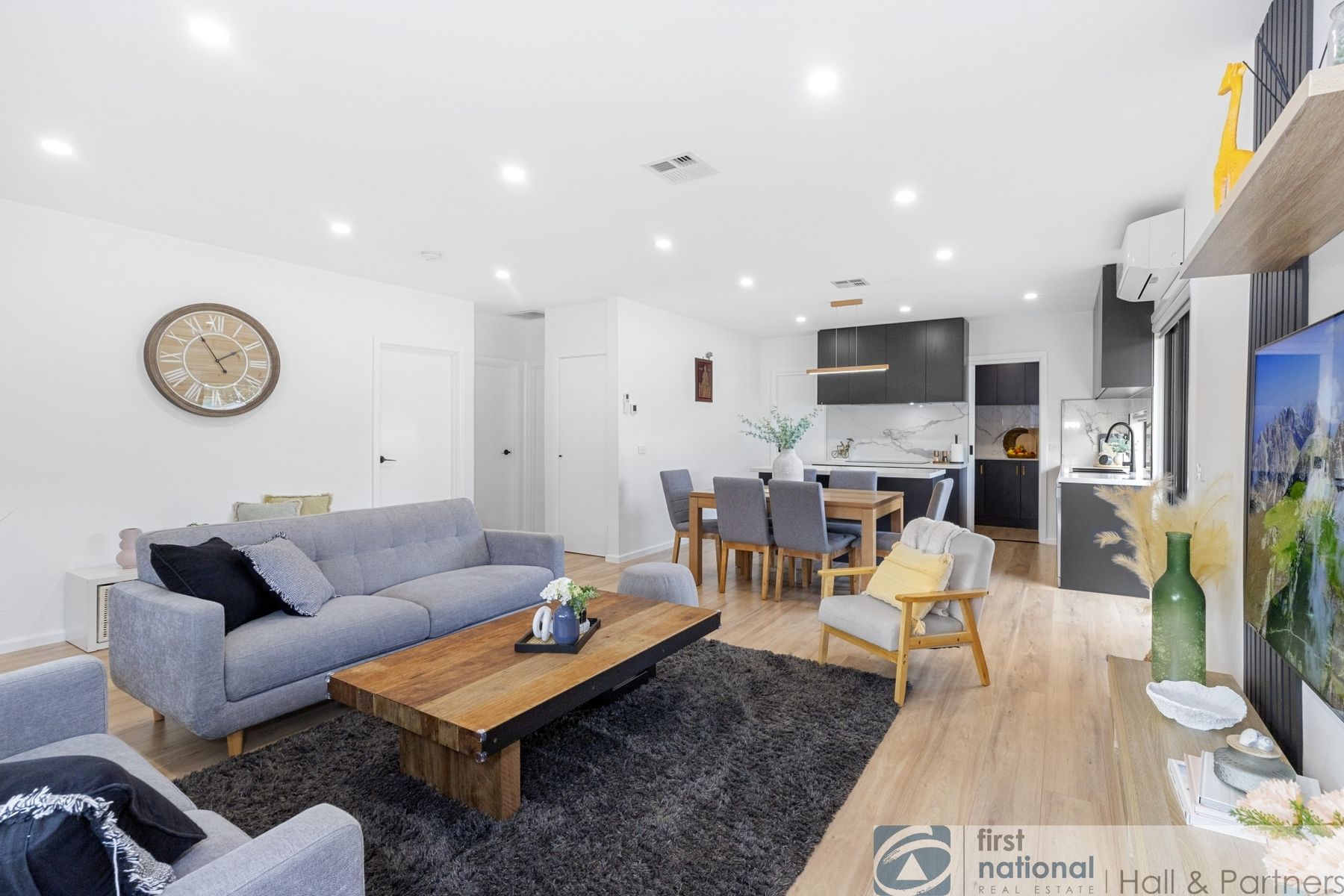 1/74 King George Parade, Dandenong VIC 3175, Dandenong - Thumbnail 2