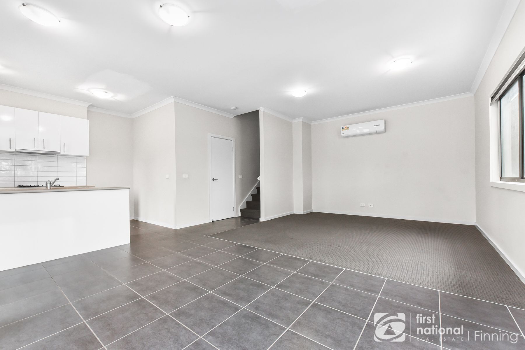 2 Parkhurst Drive, Cranbourne East VIC 3977, Cranbourne East - Thumbnail 7