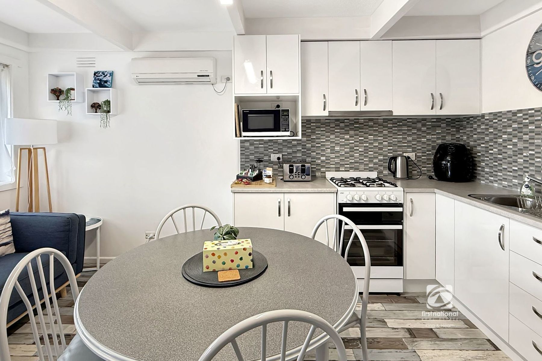 2/6 Roadknight Street, Lakes Entrance VIC 3909, Lakes Entrance - Thumbnail 5
