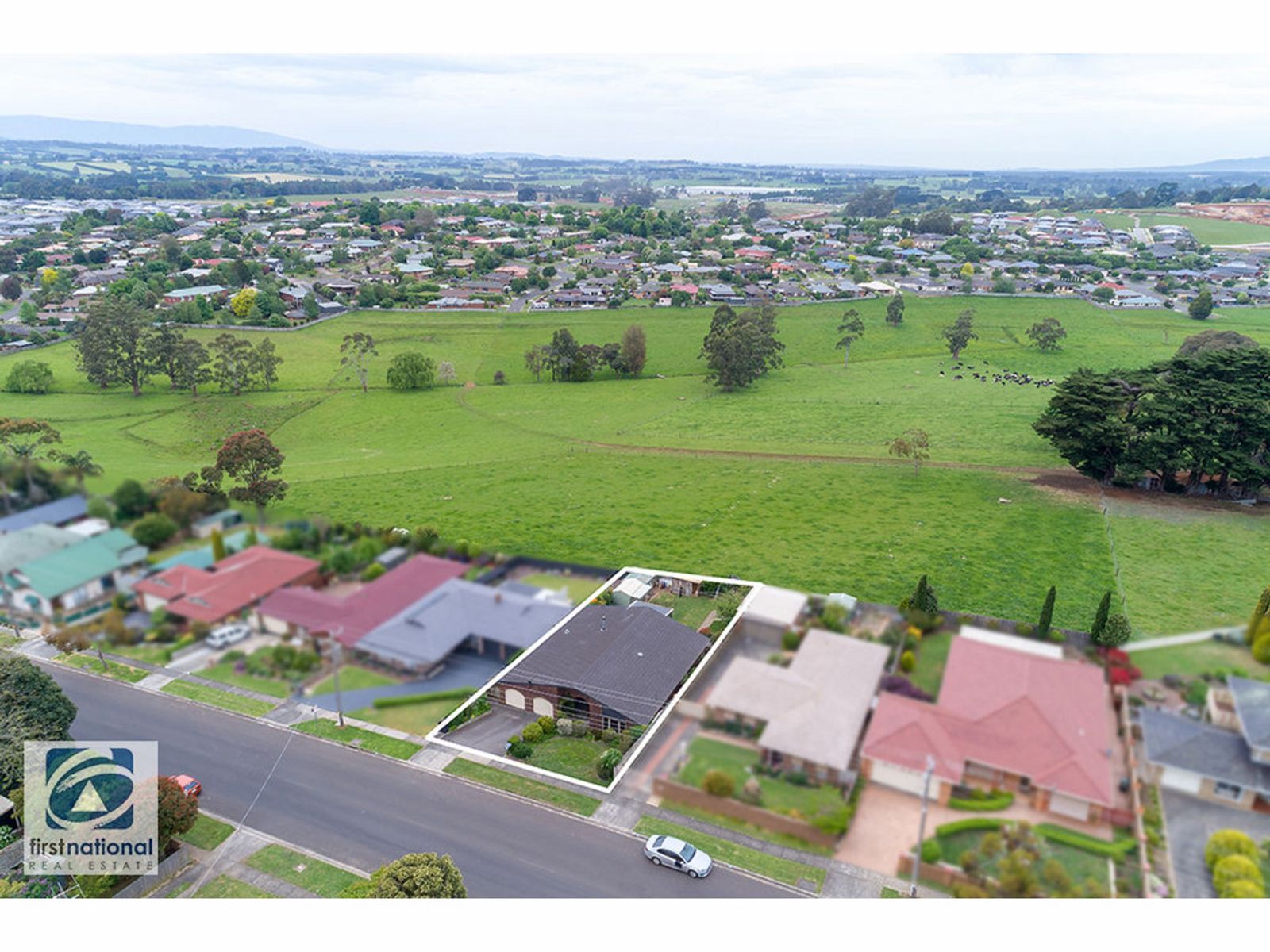 318 Normanby Street, Warragul, VIC 3820, Warragul - Thumbnail 2