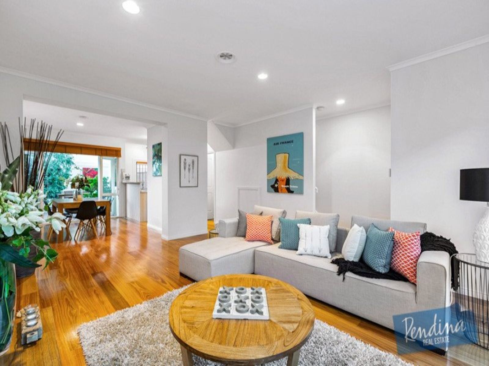 51 The Crescent, Kensington - Thumbnail 2