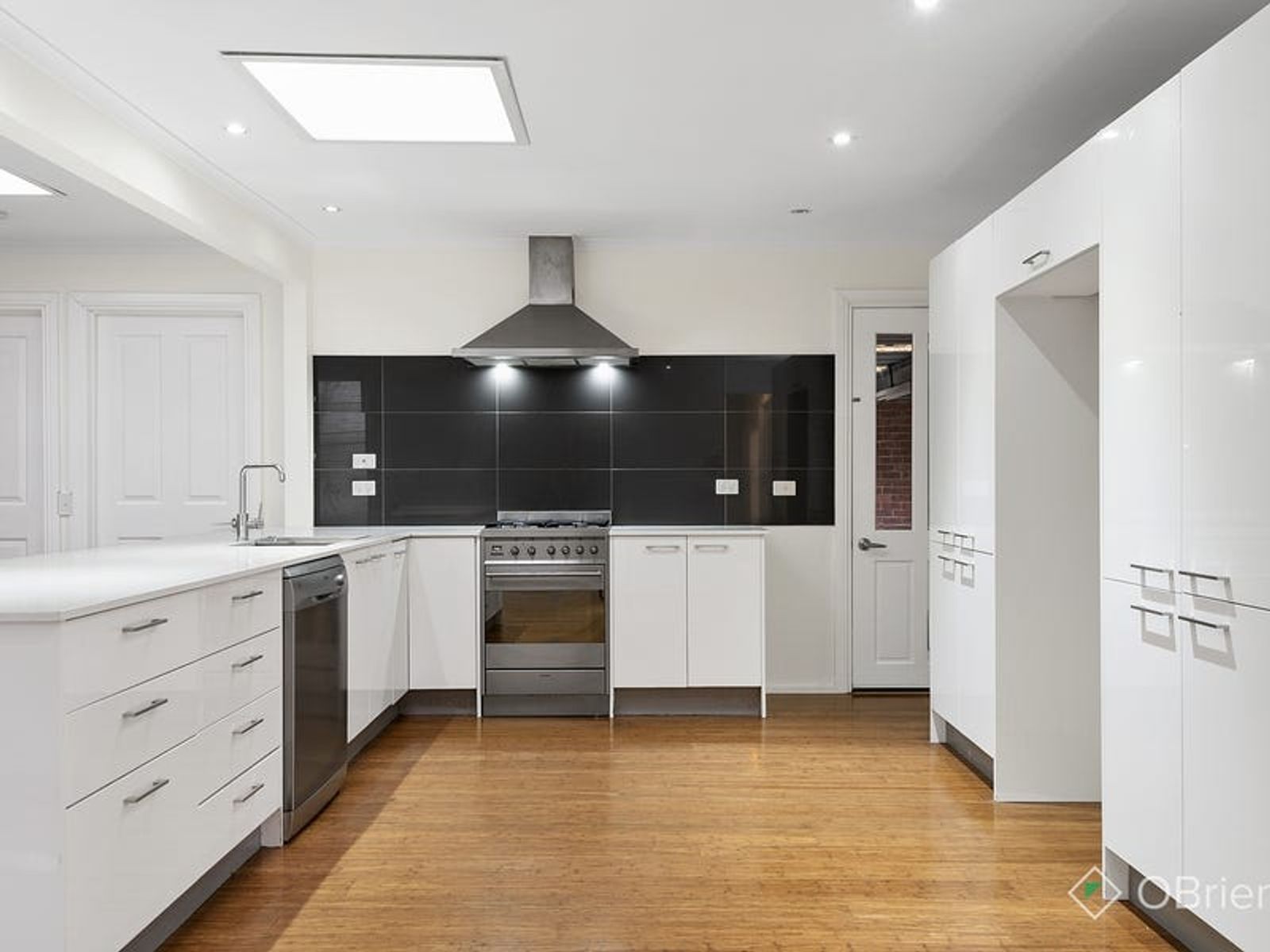 9 Patterson Court, Endeavour Hills, VIC 3802, Endeavour Hills - Thumbnail 3
