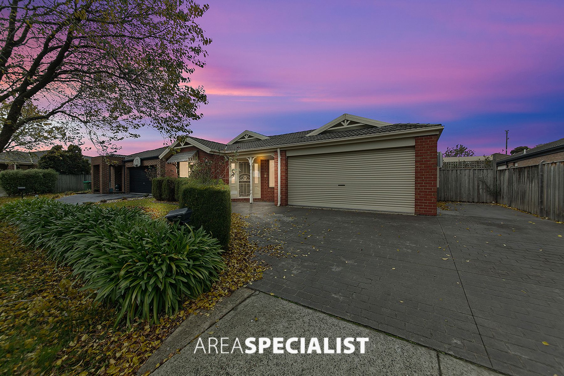10 Mikasa Place, Pakenham, VIC 3810, Pakenham - Thumbnail 2
