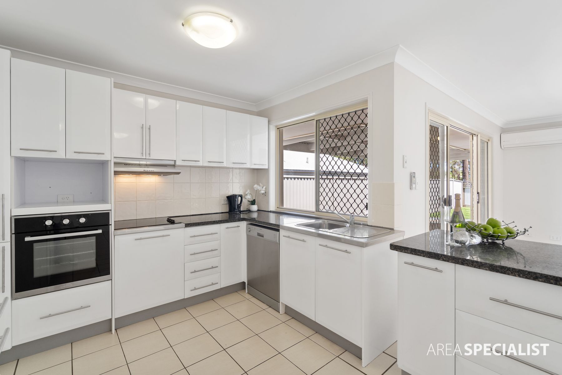 5 Yelka Street, Ormeau, QLD 4208, Ormeau - Thumbnail 3