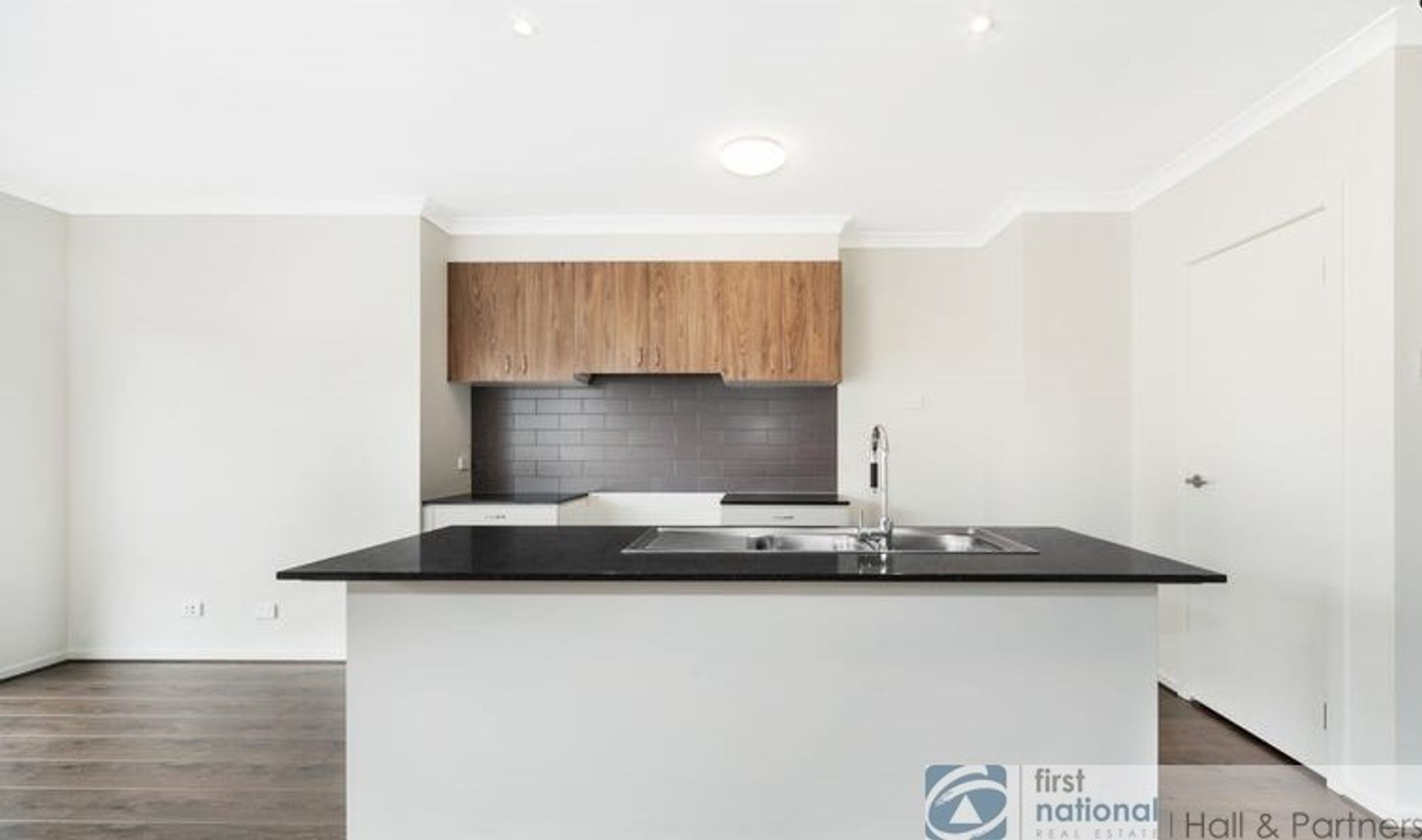 19 Alphey Road, Clyde North VIC 3978, Clyde North - Thumbnail 2