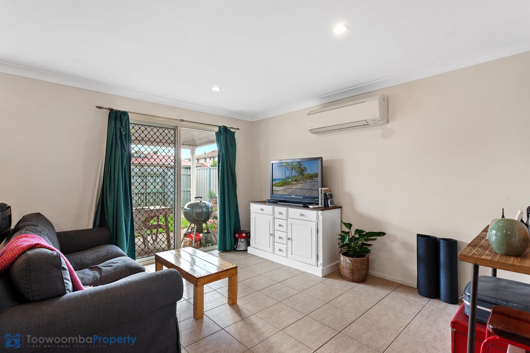 1/17 Hennenlotter Court, Kearneys Spring QLD 4350, Kearneys Spring - Thumbnail 3