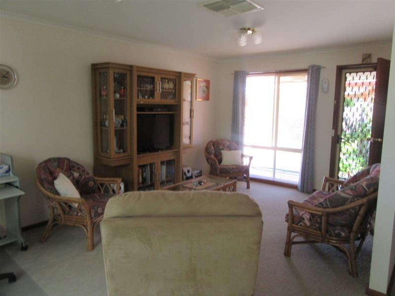 2/4 Adrian Court, Mildura - Thumbnail 2