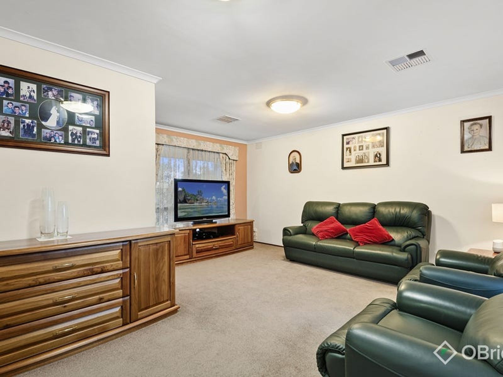 9 Quirk Court, Endeavour Hills, VIC 3802, Endeavour Hills - Thumbnail 2