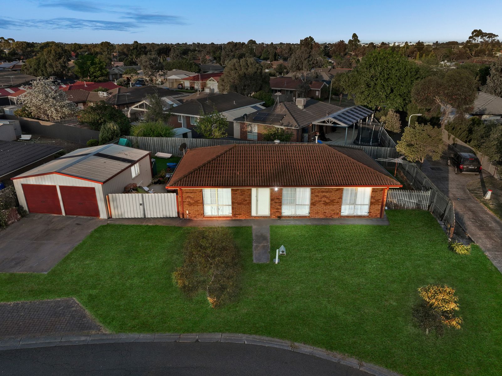 24 Ganges Court, Werribee, VIC 3030, Werribee - Thumbnail 2