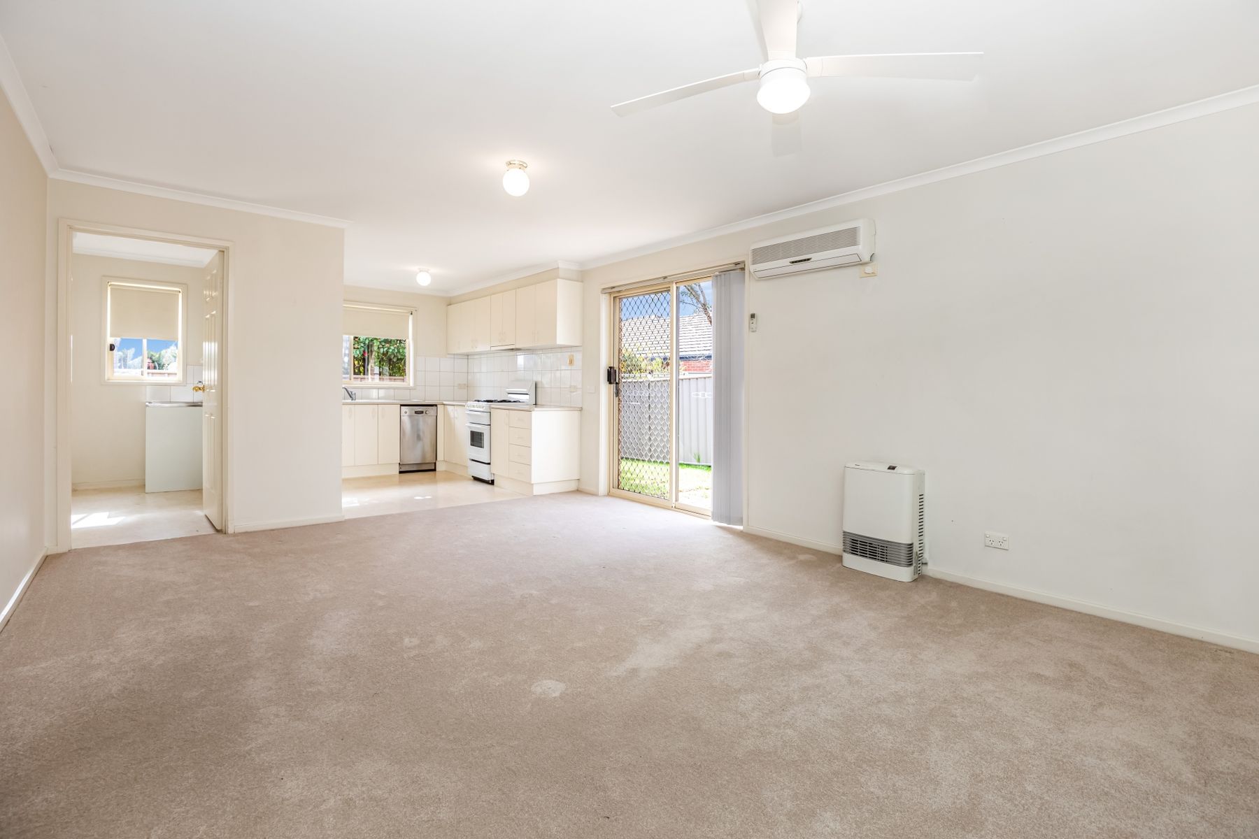 4 Edwards Road, Kennington VIC 3550, Kennington - Thumbnail 4