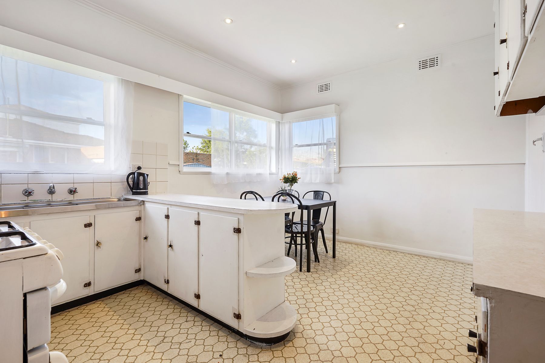 31 Oswald Street, Dandenong, VIC 3175, Dandenong - Thumbnail 5