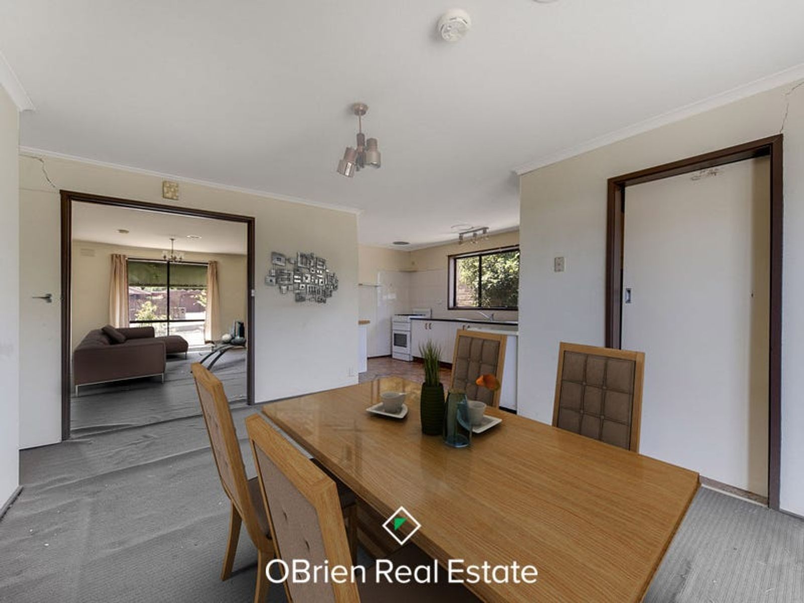 13 Manley Close, Endeavour Hills, VIC 3802, Endeavour Hills - Thumbnail 4