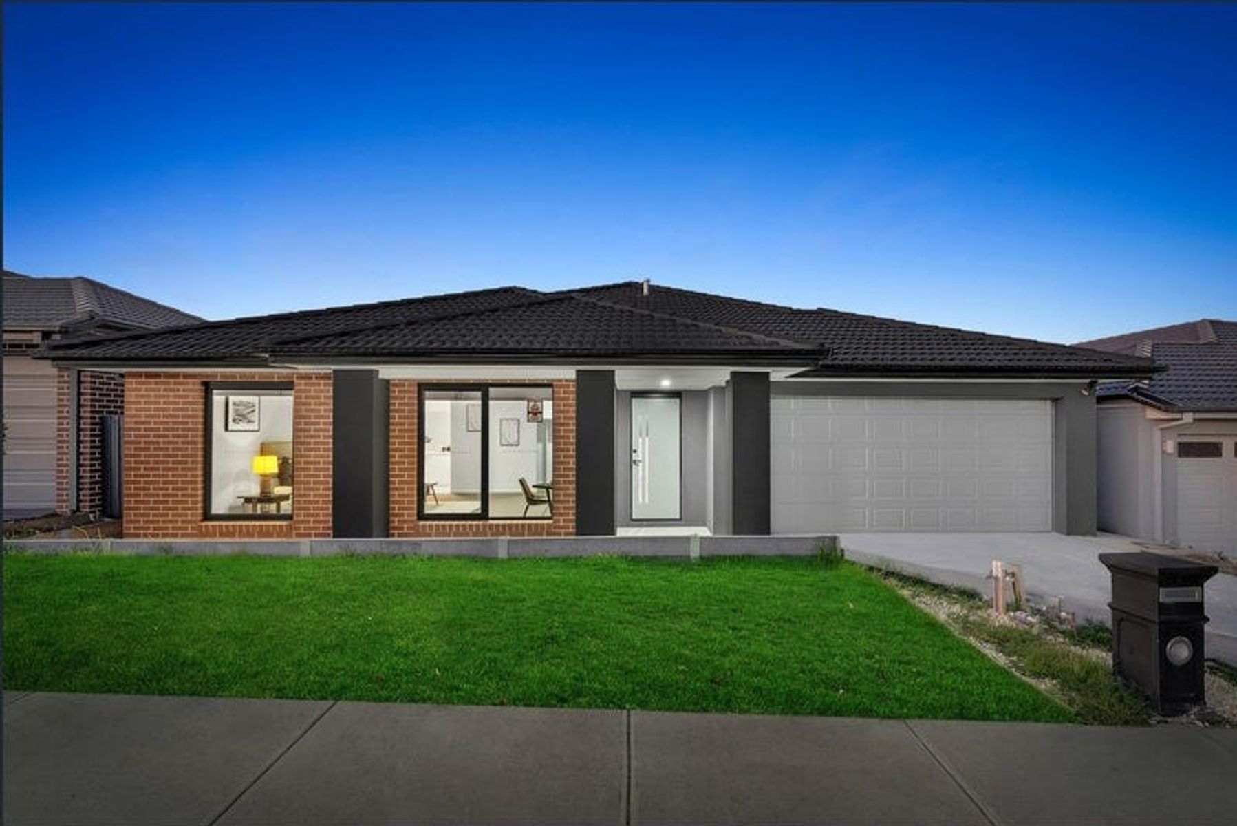 39 Paragon Drive, Clyde North, Clyde North - Thumbnail 3