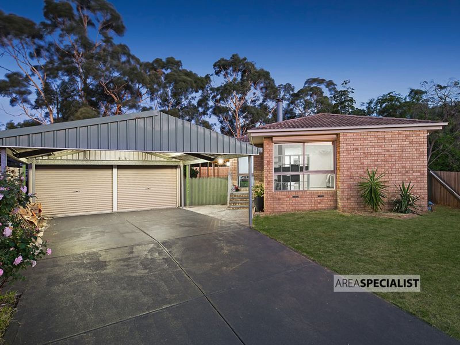 5 Lawrence Court, Cranbourne North, VIC 3977